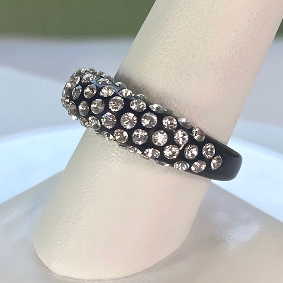 Acrylic Crystal Ring Embellished With Genuine“Crystal Stone Elements”New! - Picture 8 of 12